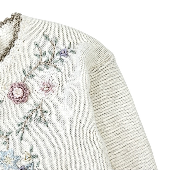 Vintage Yarnworks White Pink Embroidered Pearl Button Cotton Knit Cardigan sz M - Picture 4 of 7